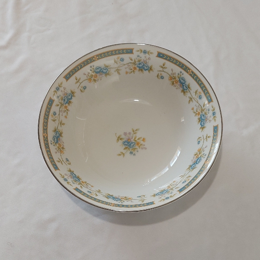 Elegant Floral Porcelain Bowl